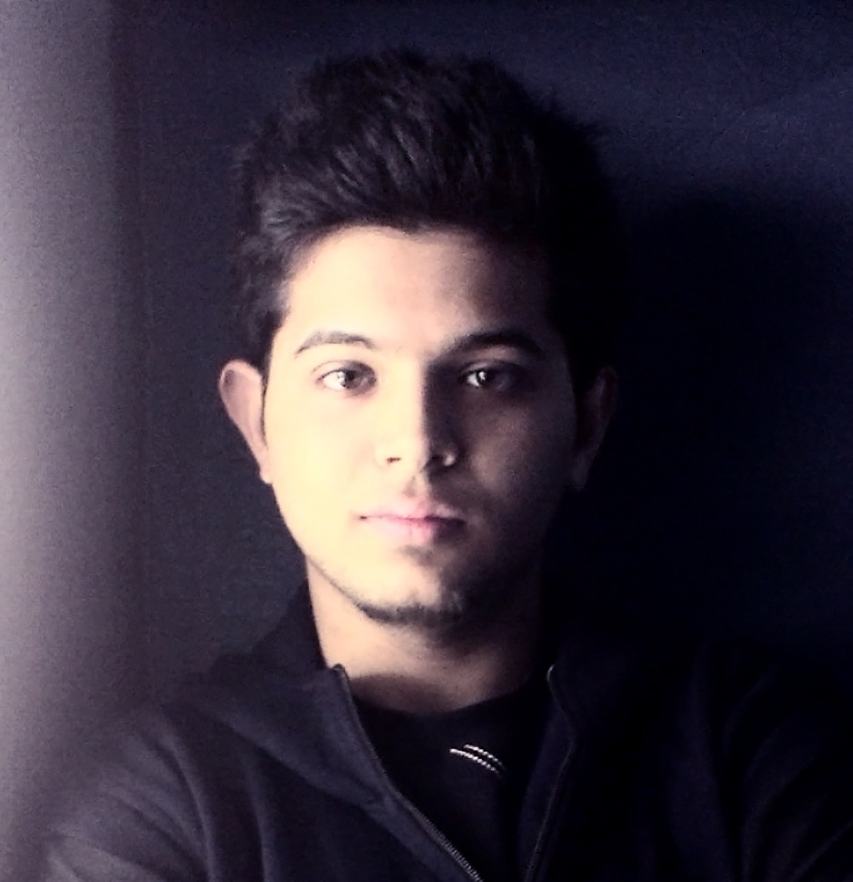 INTERNAL FLASH AND EXTERNAL FLASH
